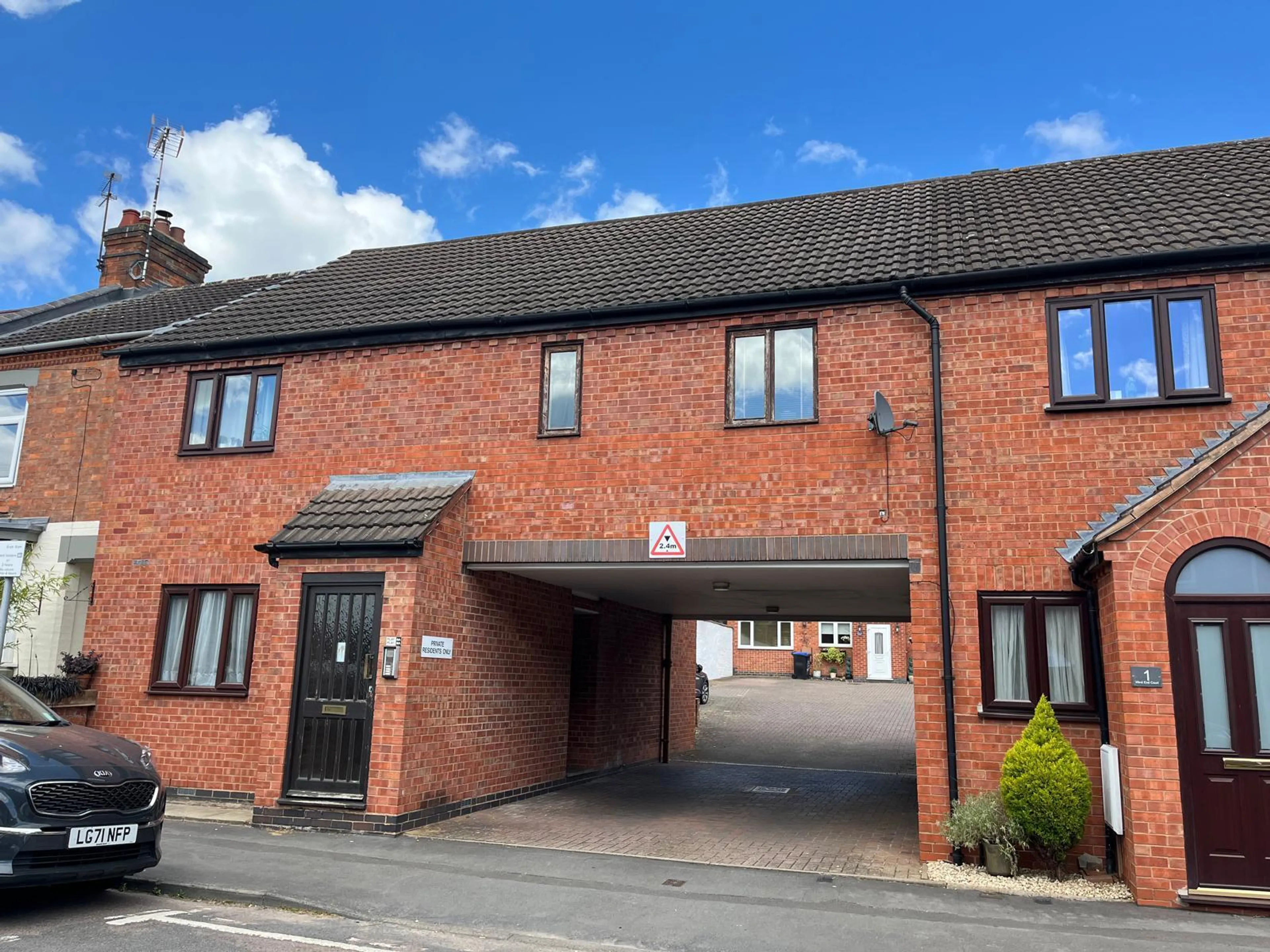 Property photo 0