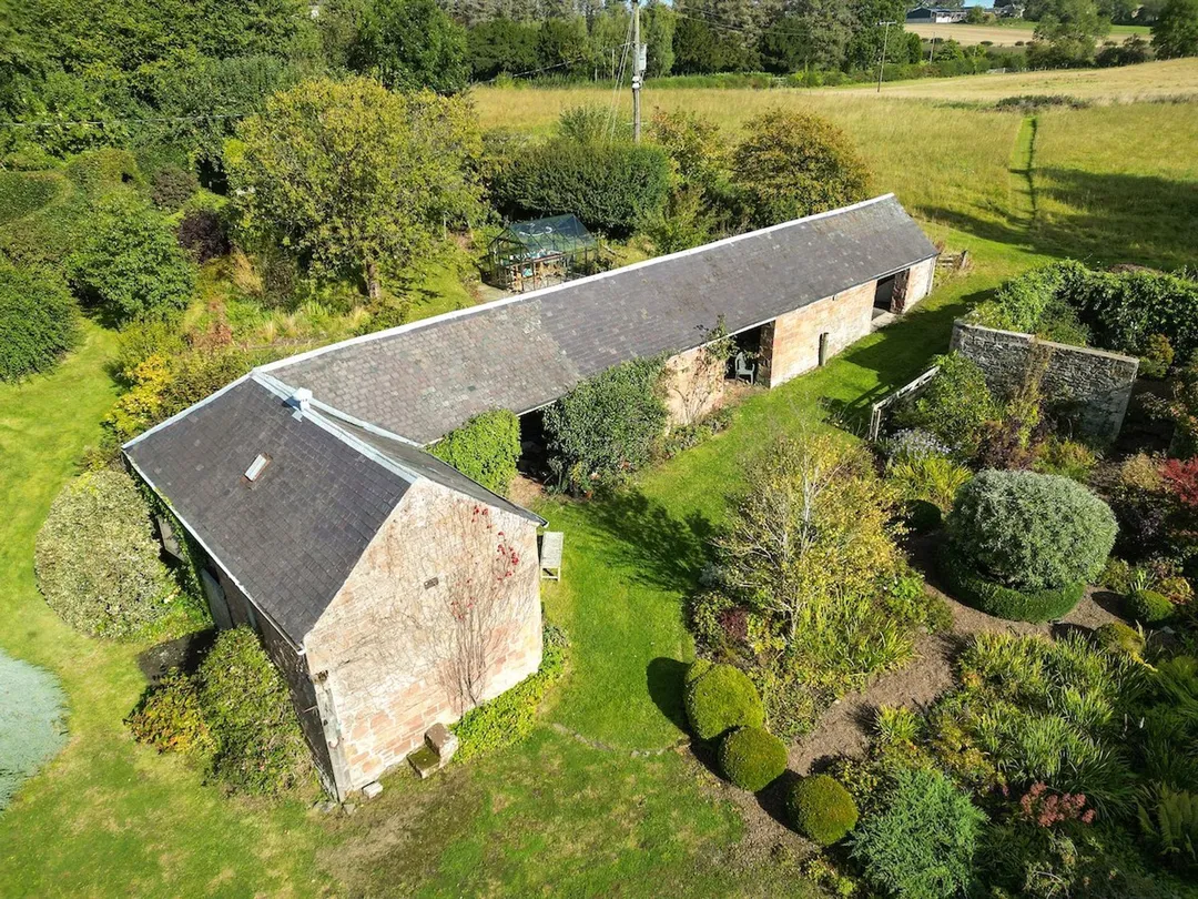 https://mr0.homeflow-assets.co.uk/files/photo/image/47534/1473/_x_/PAT250404_11.jpg