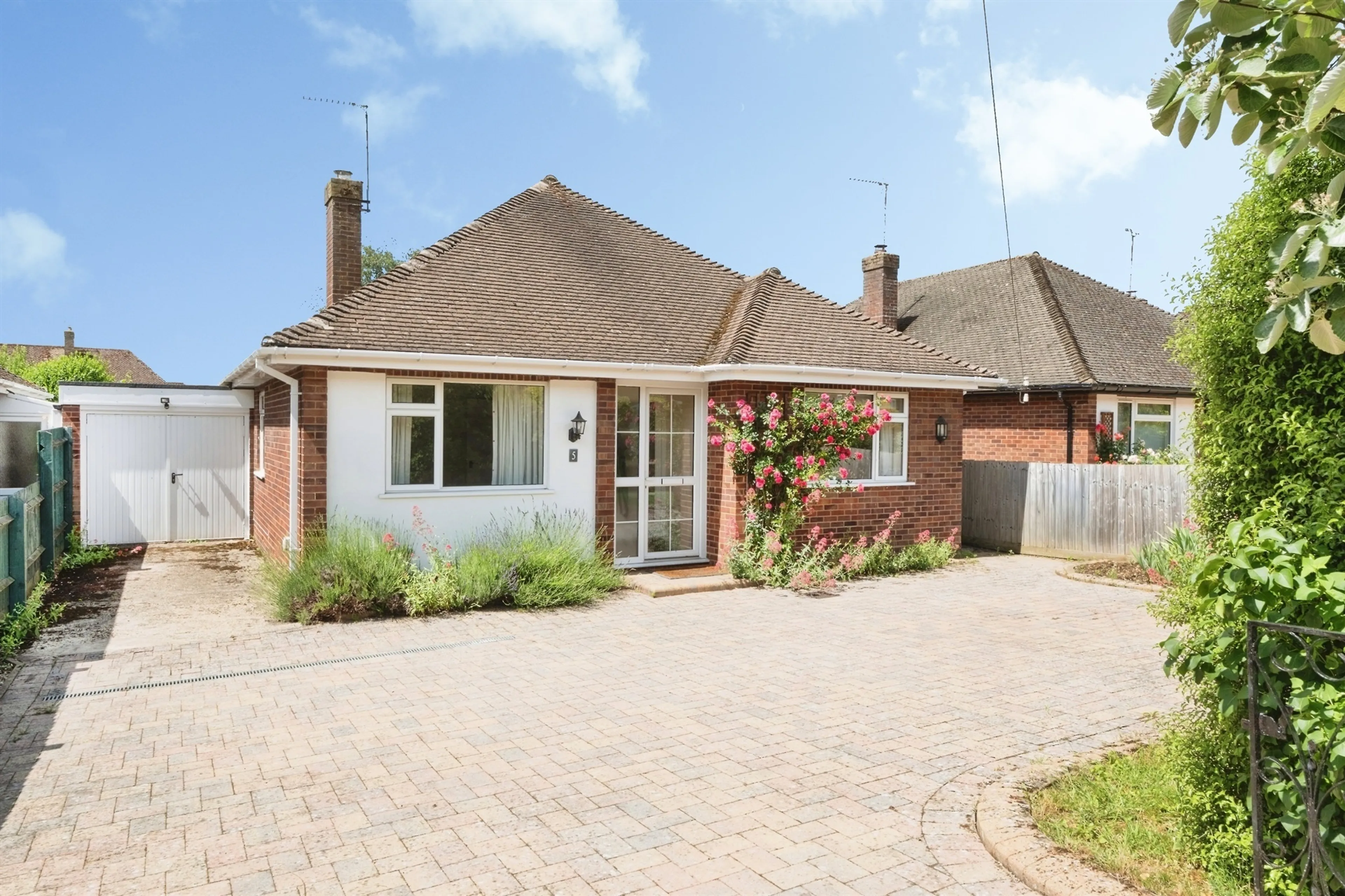 Property photo 0