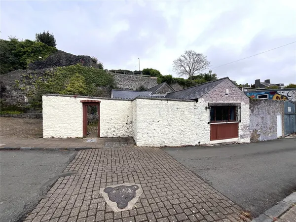 Commons Road, Pembroke, Pembrokeshire...