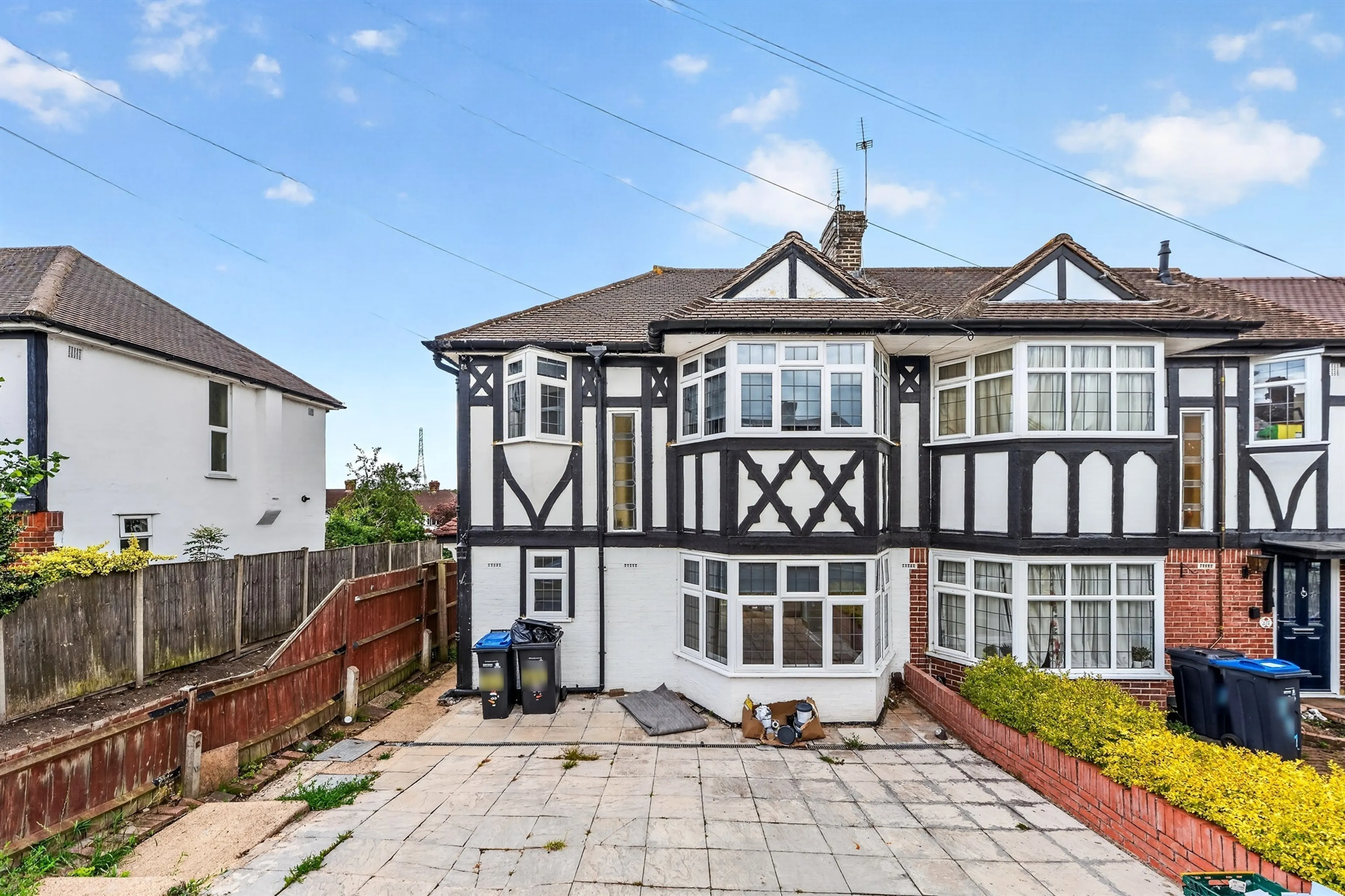 Property at Kingsbridge Road, Morden