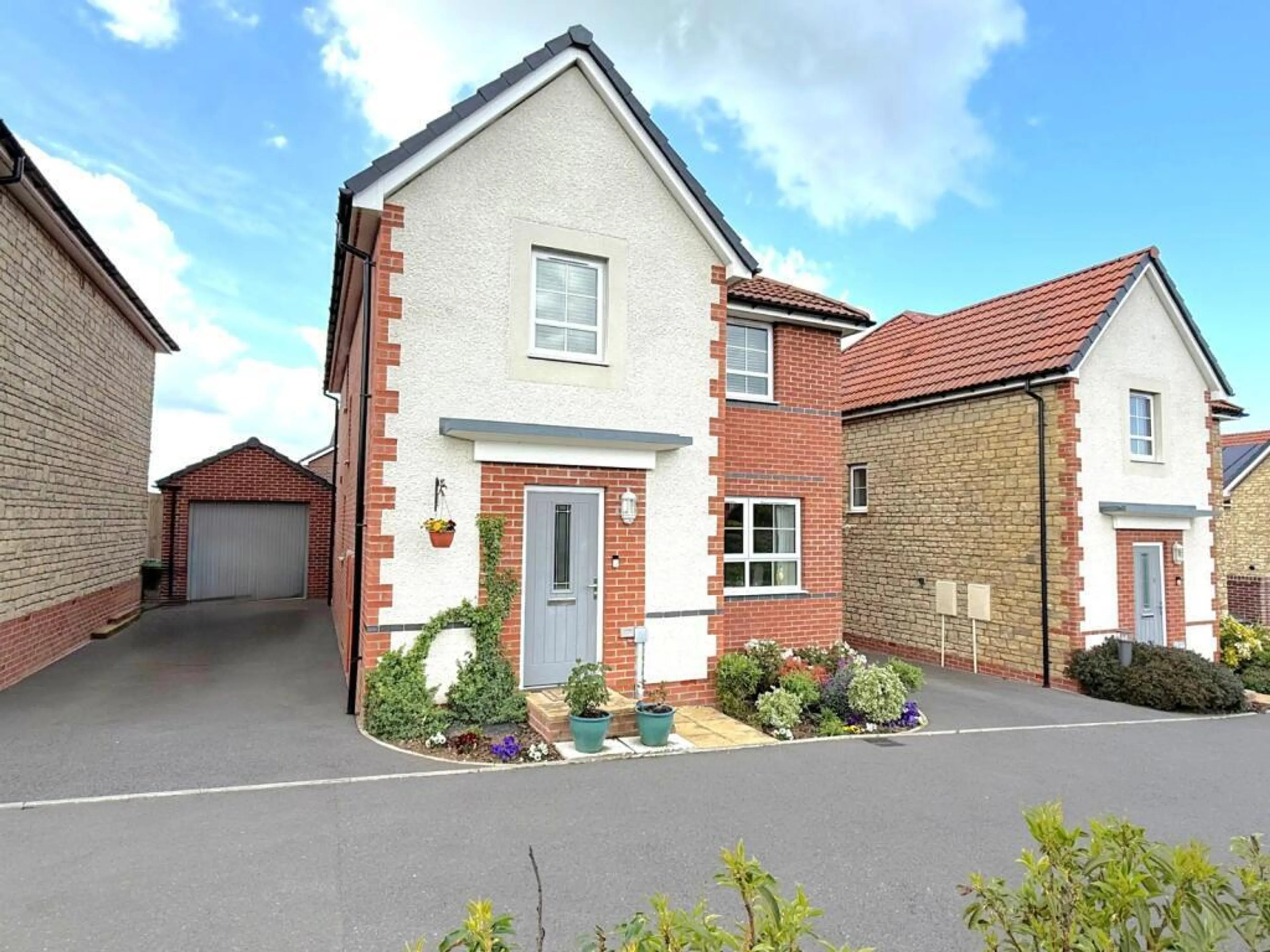 Property photo 0