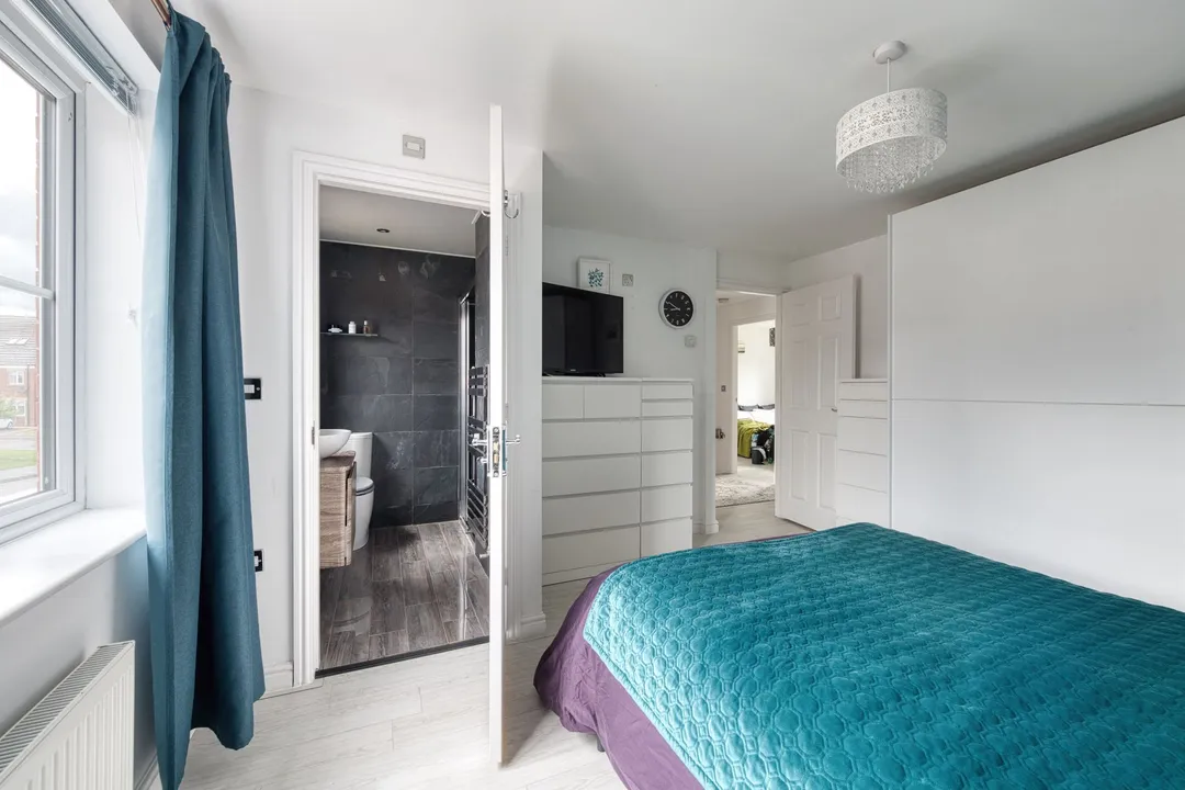 https://mr0.homeflow-assets.co.uk/files/photo/image/47535/5233/_x_/DSC_3242_HDR-84.jpg