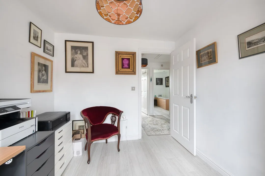 https://mr0.homeflow-assets.co.uk/files/photo/image/47535/5258/_x_/DSC_3123_HDR-67.jpg
