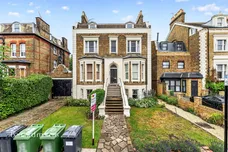 Mount Ephraim Road, London