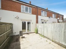 Mitre Court, Taunton thumb 3