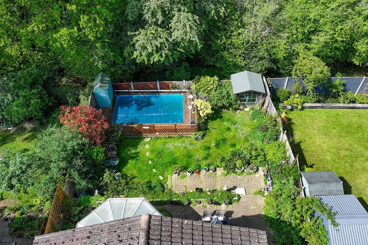 Holywell Road, Studham, Bedfordshire, LU6 2PD