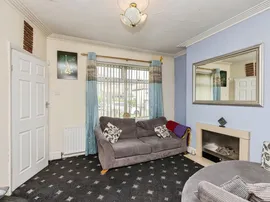 Southmere Drive, Bradford thumb 3