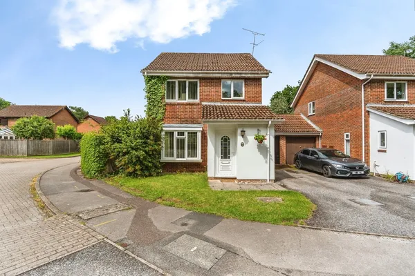 Roundhouse Drive, West Totton, Hampsh...