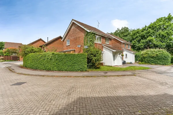 Roundhouse Drive, West Totton, Hampsh...