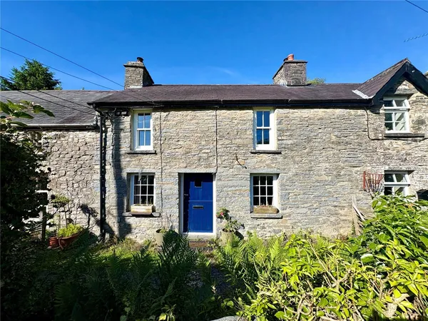 Penuwch Street, Llanddewi Brefi, Treg...