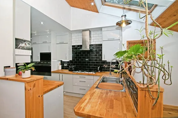 Beach Road, Truro, Cornwall, TR4
