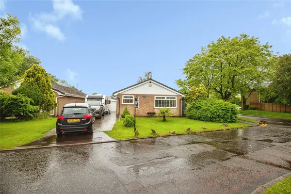 Lapwing Close, Rochdale, Greater Manc...