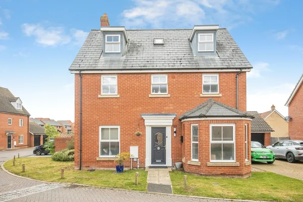 Emma Girling Close, Hadleigh, Ipswich...