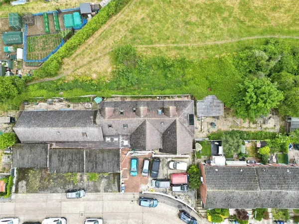 Maycroft Gardens, Grays, Essex, RM17