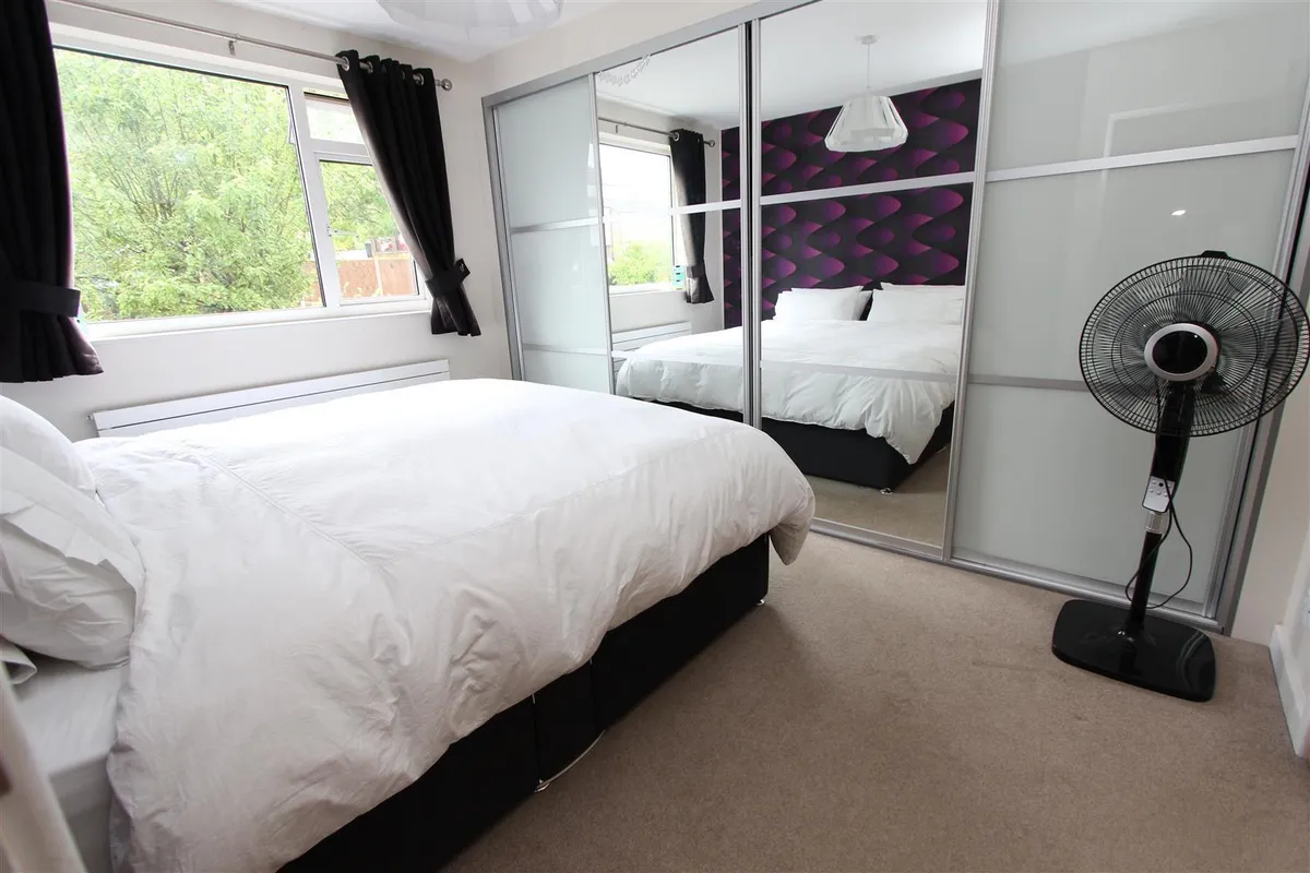 Caernarvon Close, Hemel Hempstead, Hertfordshire, HP2 4AN