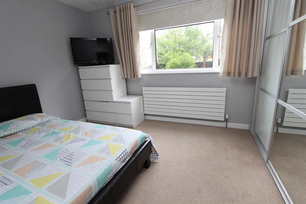 Caernarvon Close, Hemel Hempstead, Hertfordshire, HP2 4AN