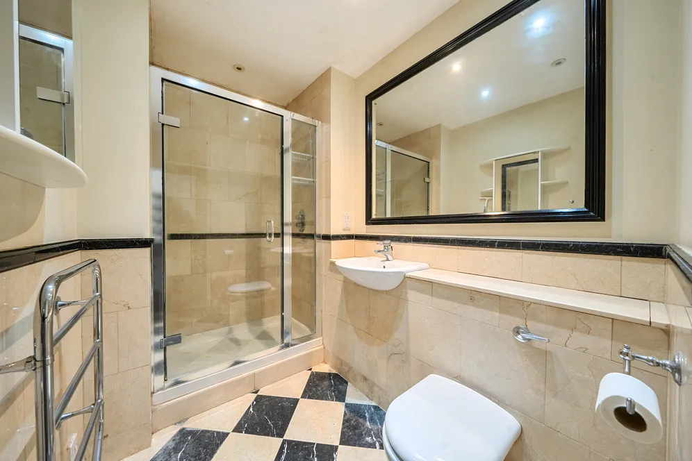 Loudwater Drive, Rickmansworth, WD3 photo 8