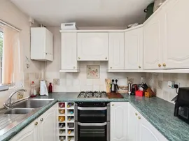 Ave Maria Close, CRADLEY HEATH thumb 3