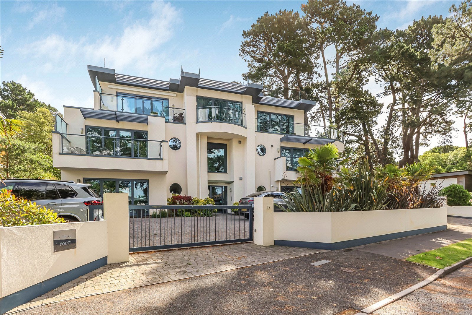 Dorset Lake Avenue, Lilliput, Poole, Dorset, BH14 Image 1