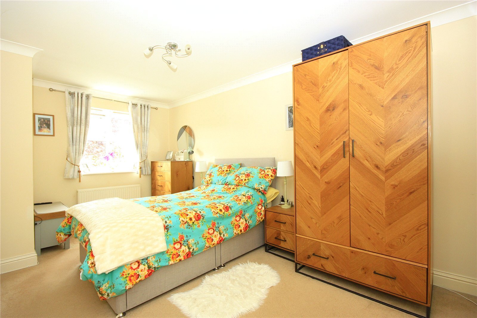 Snowberry Crescent, Denvilles, Havant, Hampshire, PO9 Image 6