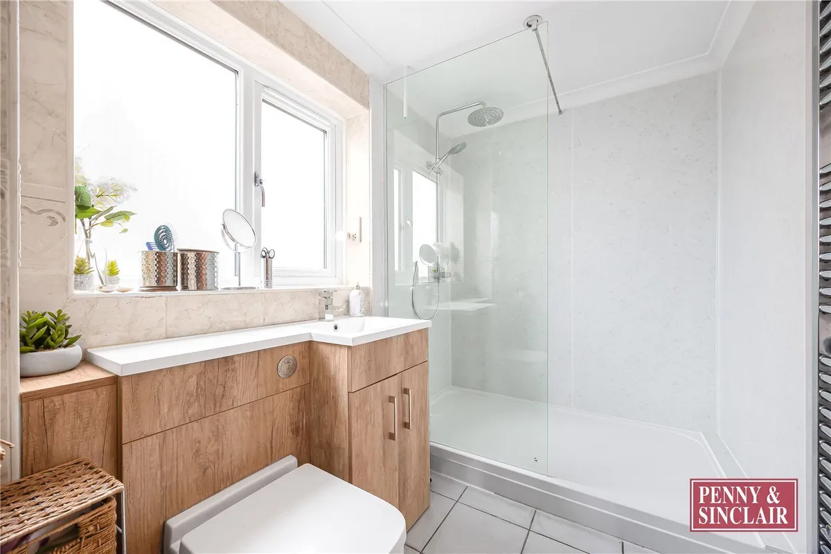 Cromwell Road, Henley-on-Thames, Oxfordshire, RG9