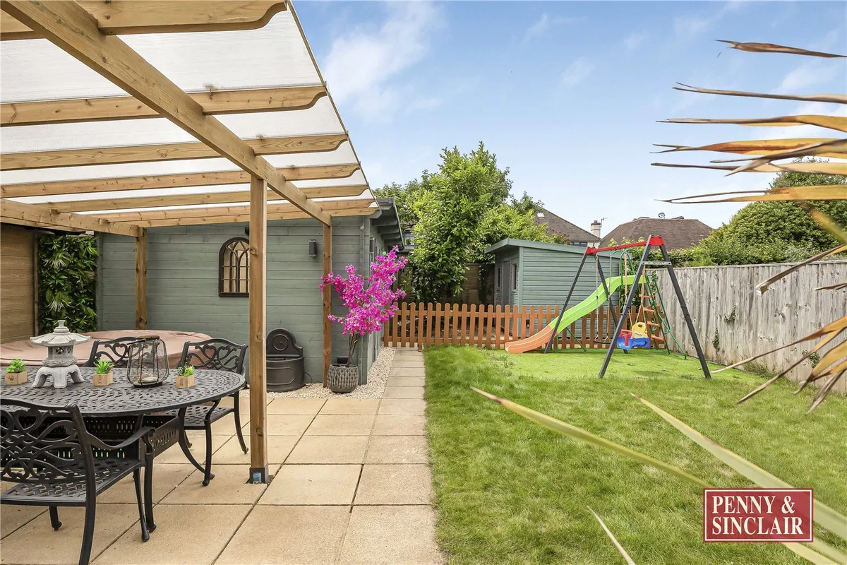 Cromwell Road, Henley-on-Thames, Oxfordshire, RG9