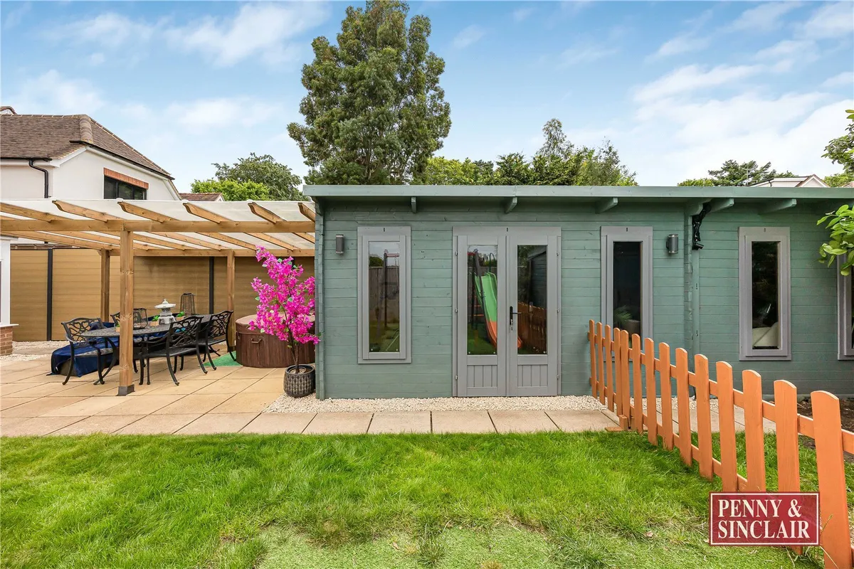 Cromwell Road, Henley-on-Thames, Oxfordshire, RG9