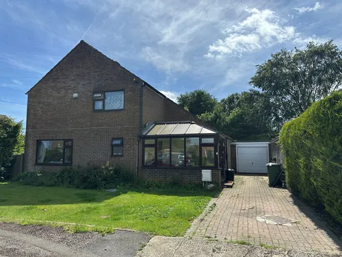 Warrender Road, Cheshamphoto