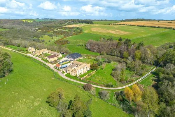 Moreton-in-Marsh, Gloucestershire, GL56 photo 4
