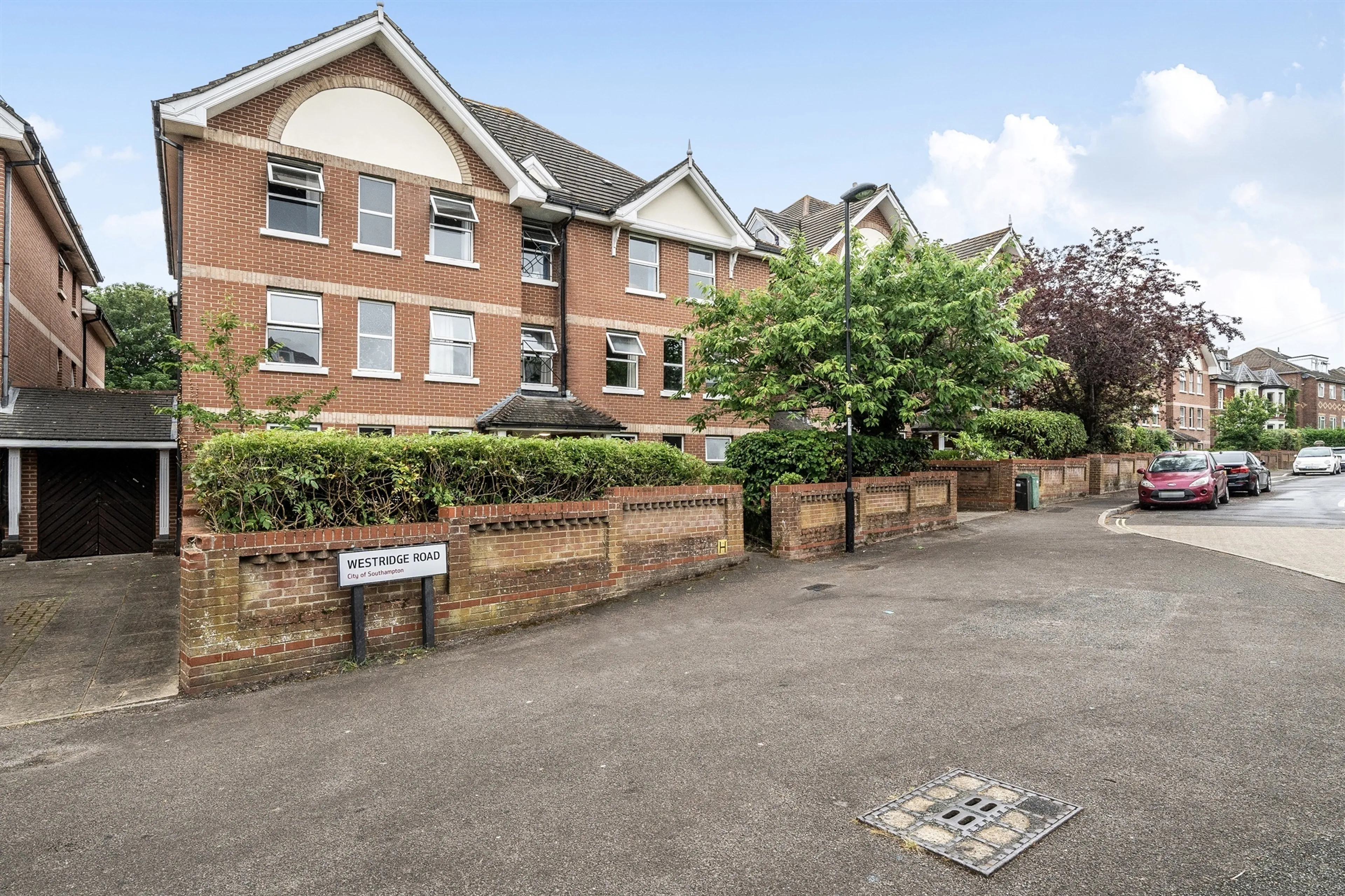 Property photo 0