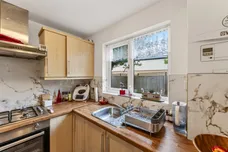 Connaught Gardens, Morden