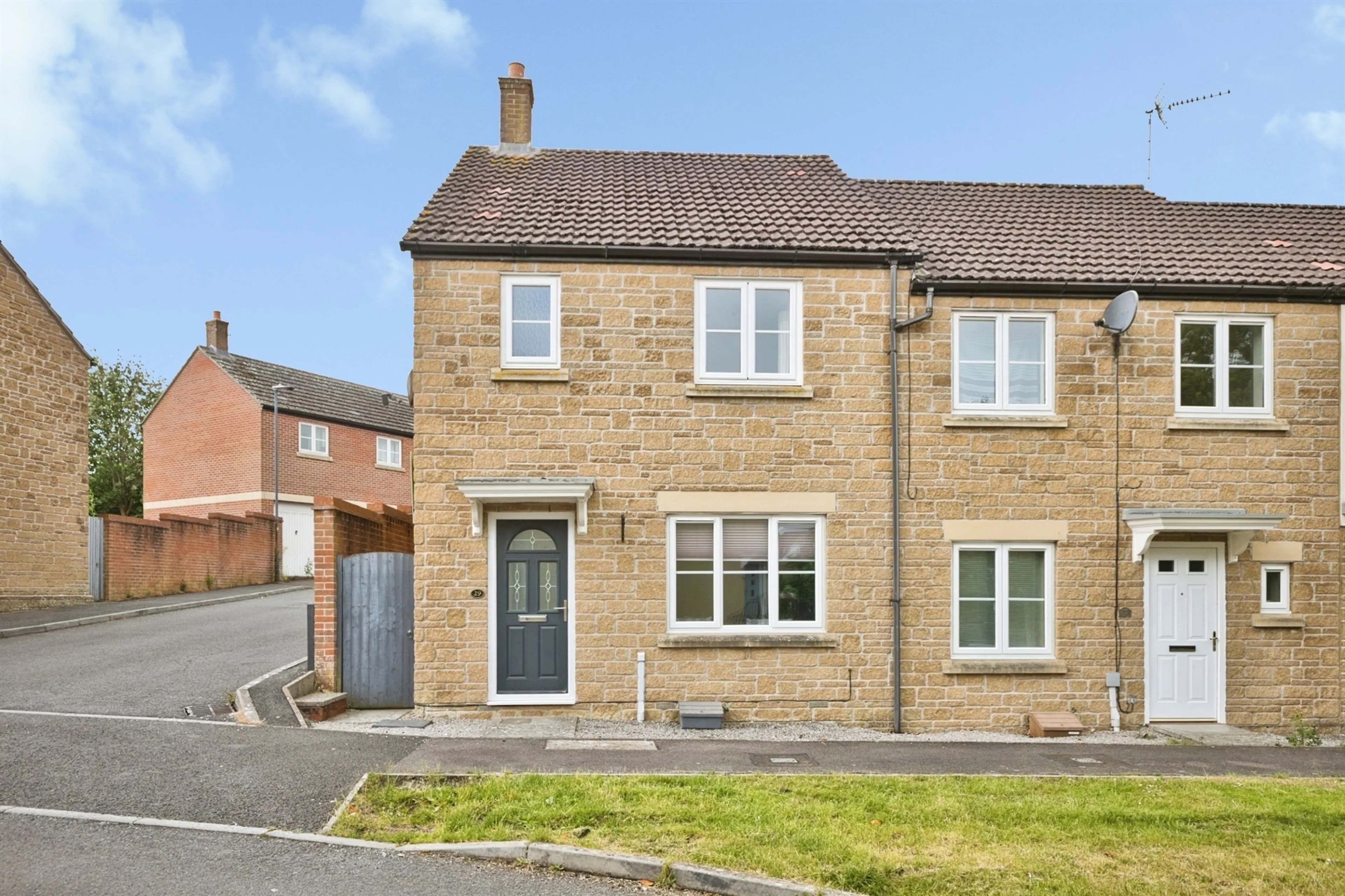 Property photo 0