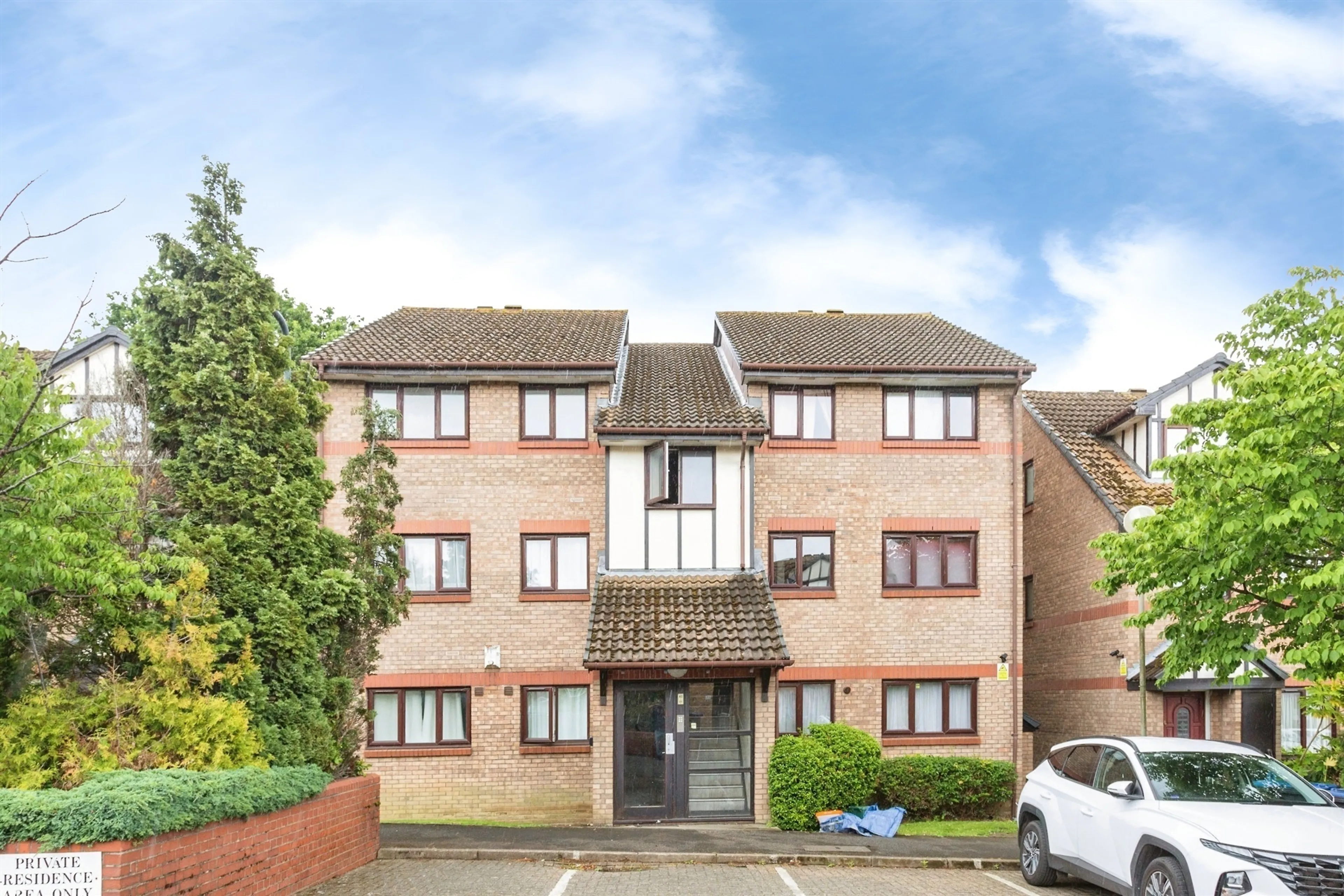 Property photo 0