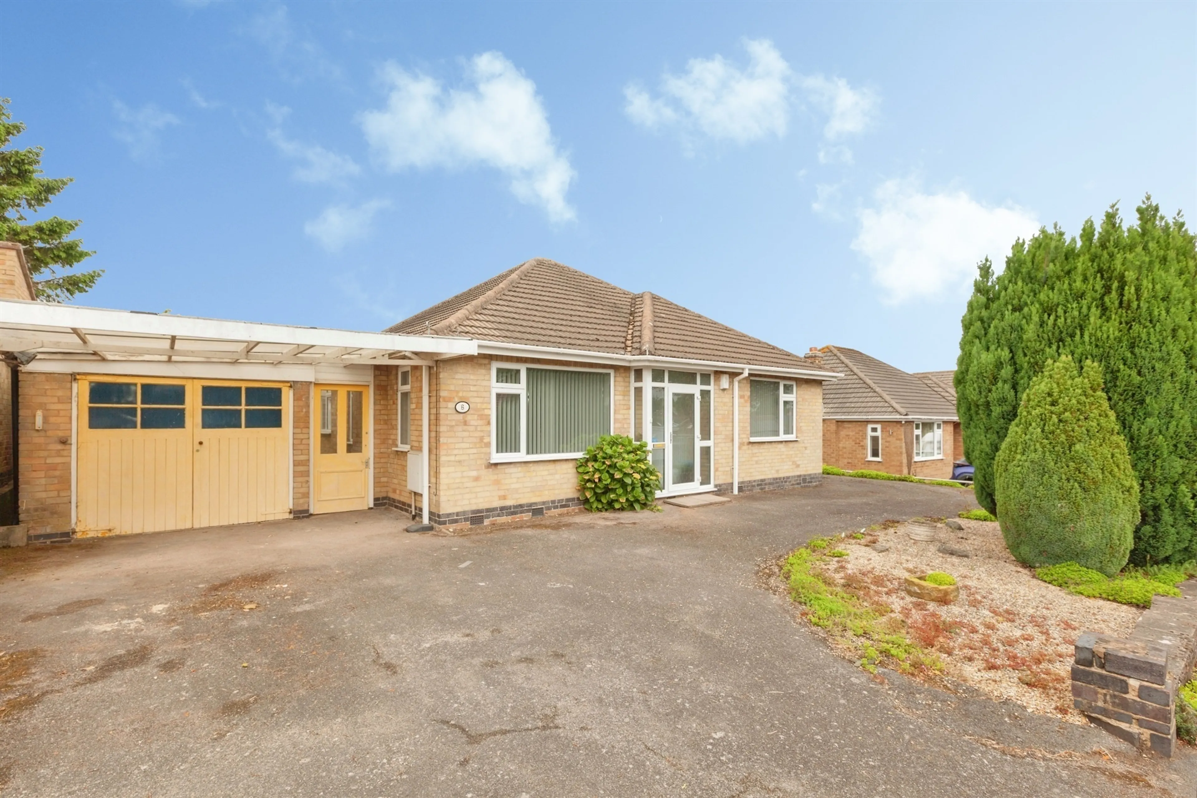 Property photo 0