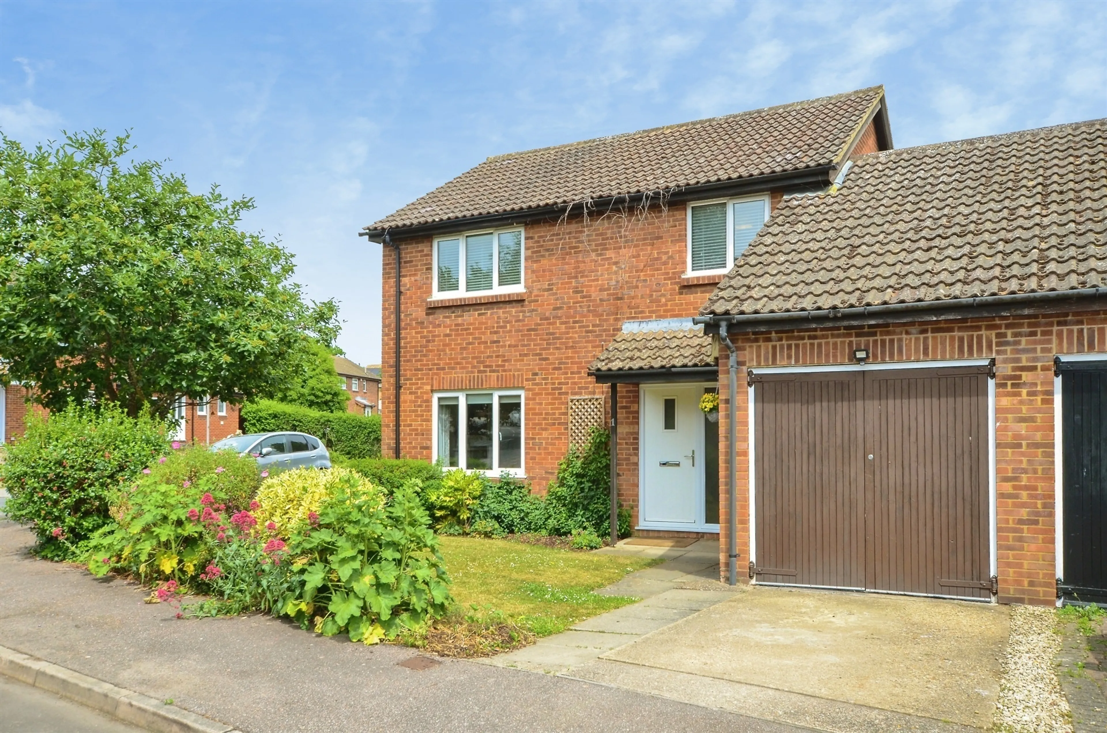 Property photo 0