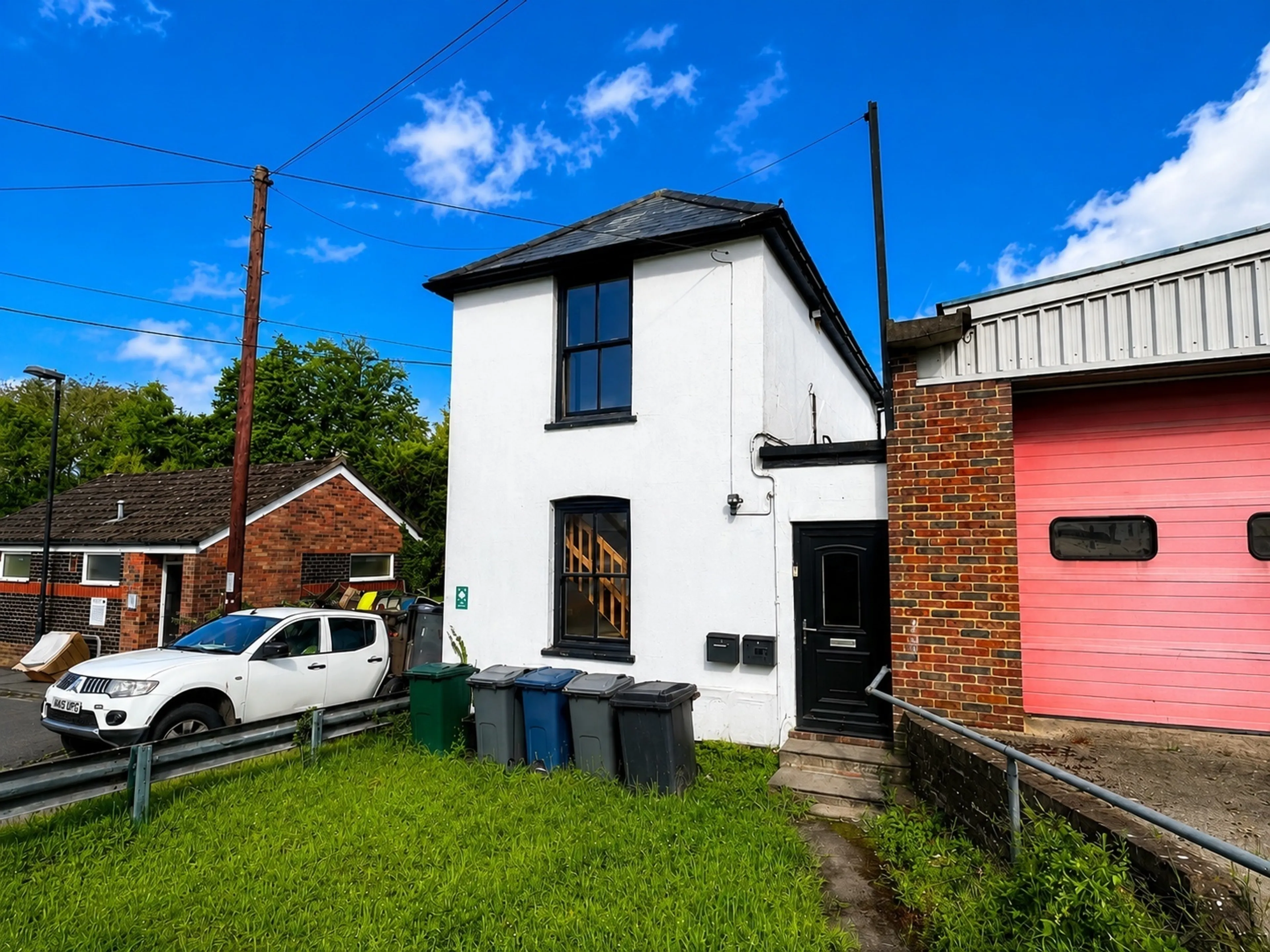 Property photo 0