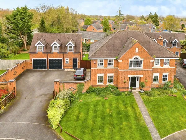 Barnston Court, Mickle Trafford, Ches...