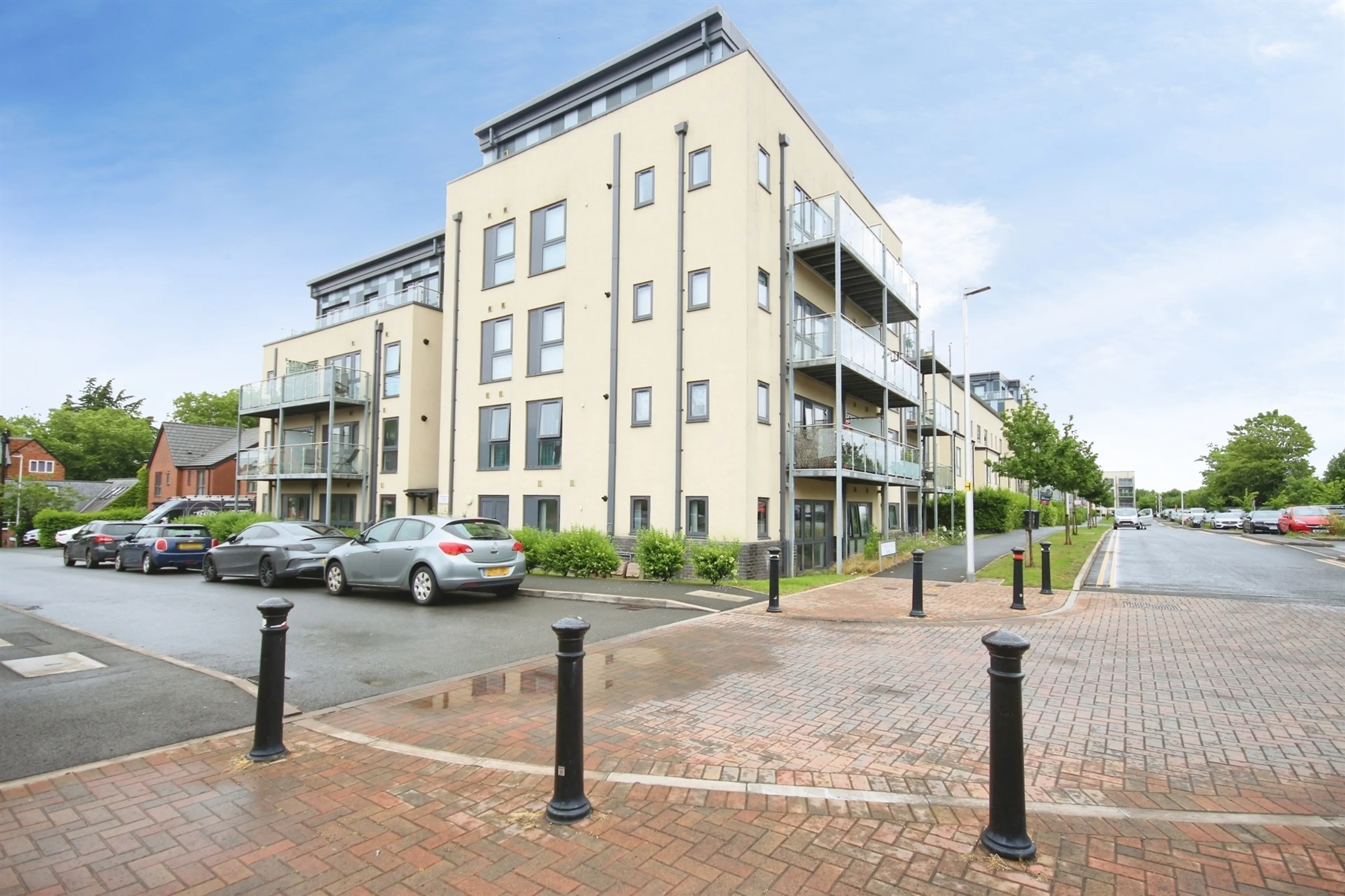 Property photo 0