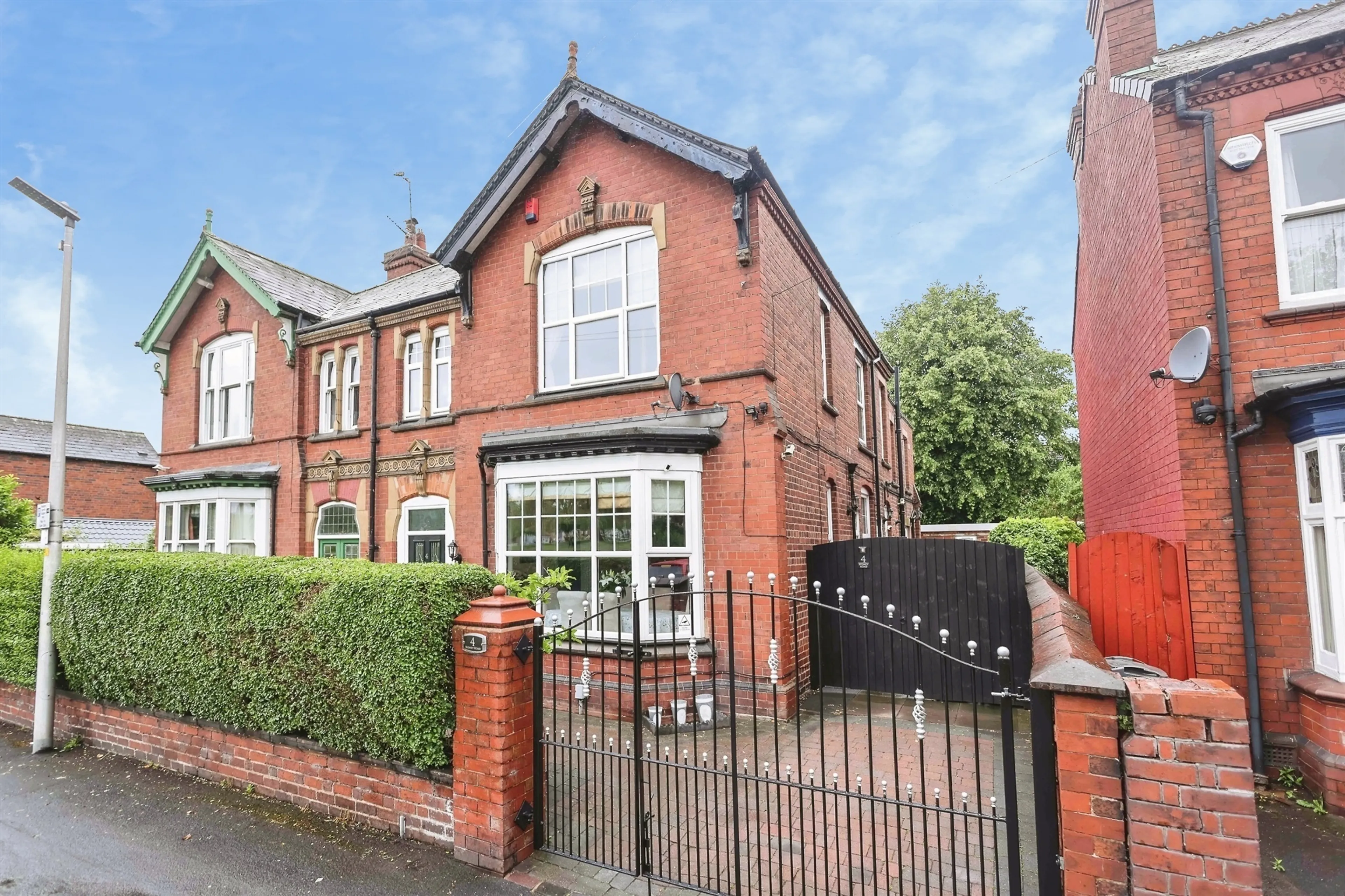 Property photo 0
