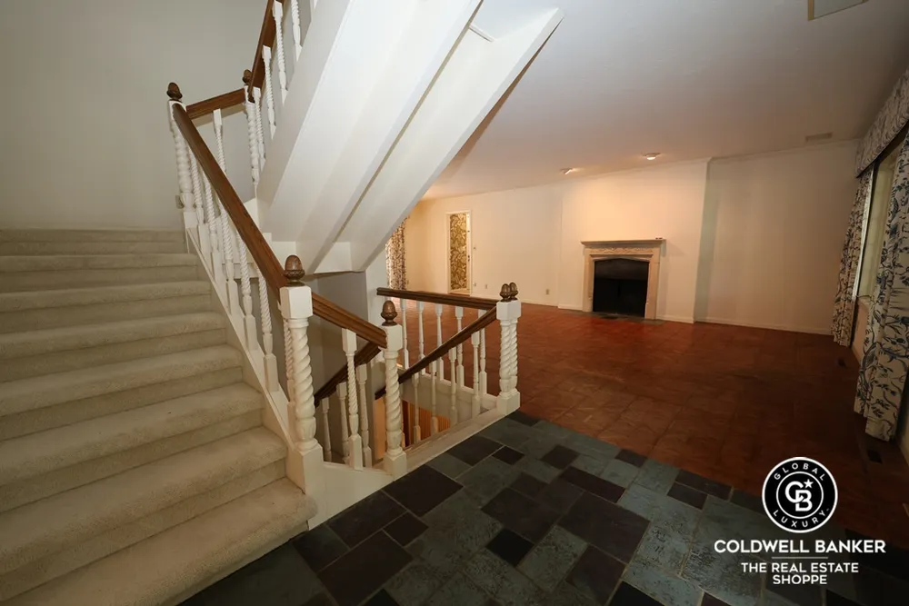 2319 N Belmont Pl, Garden City, KS 67846