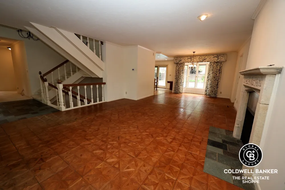 2319 N Belmont Pl, Garden City, KS 67846