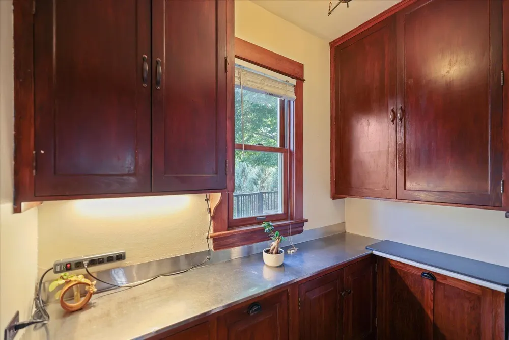 76 Prospect Blvd, St Paul, MN 55107