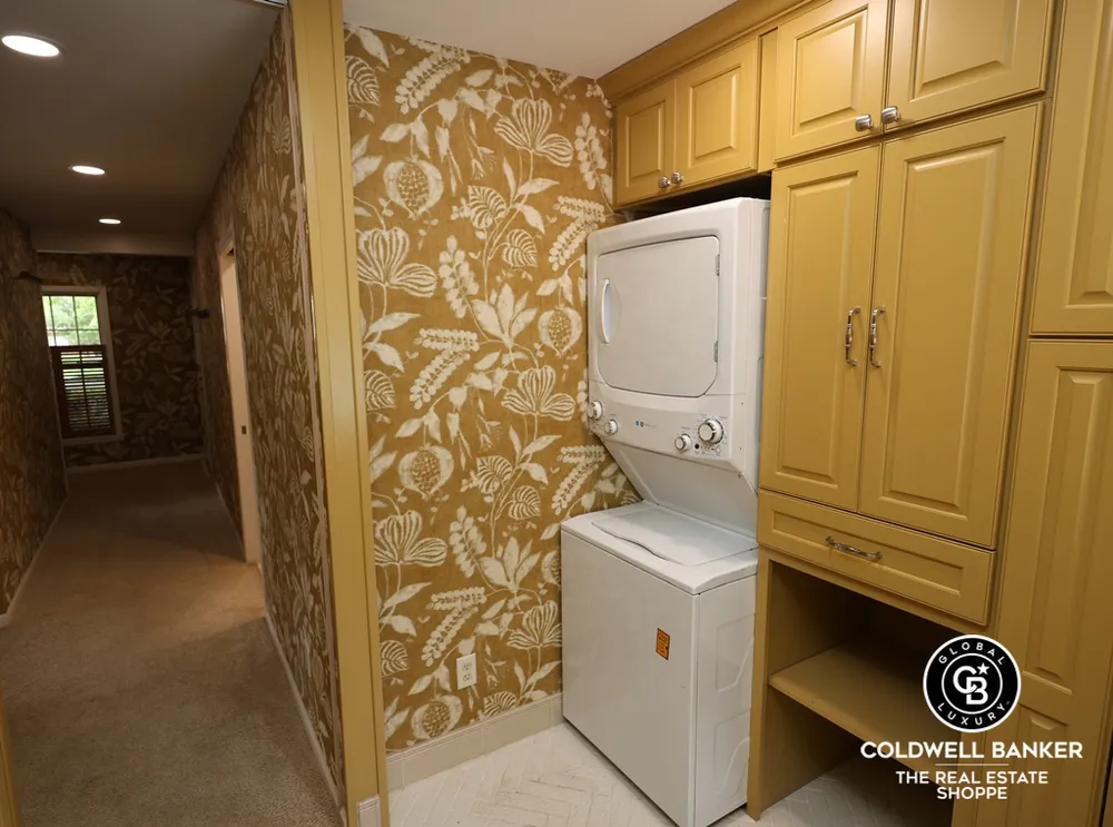 2319 N Belmont Pl, Garden City, KS 67846
