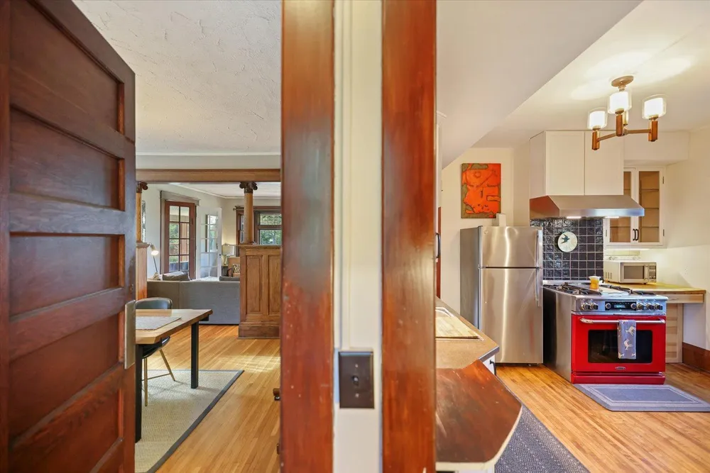 76 Prospect Blvd, St Paul, MN 55107