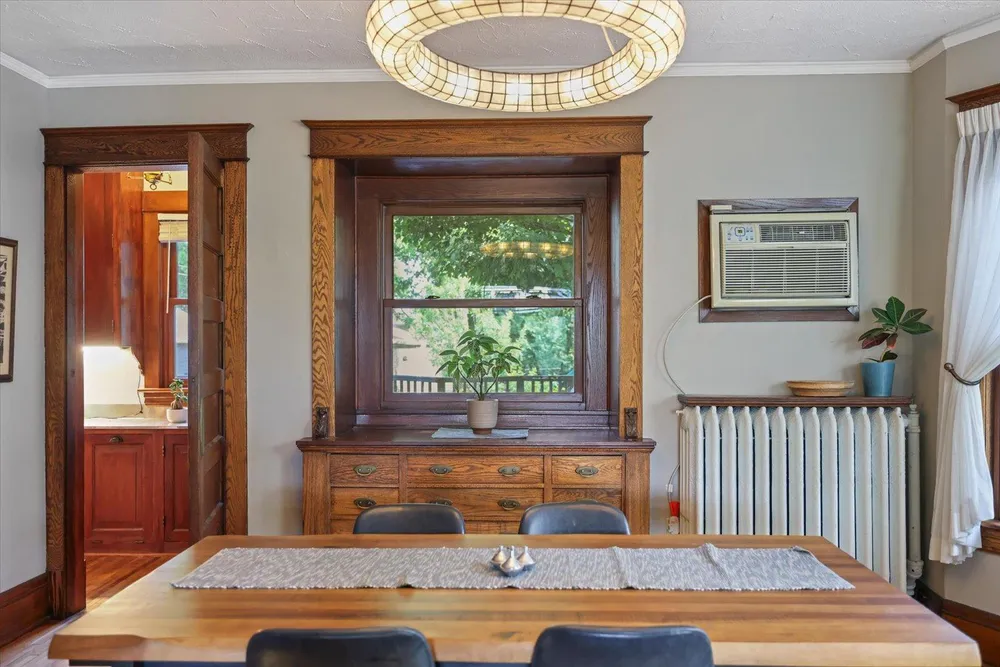 76 Prospect Blvd, St Paul, MN 55107