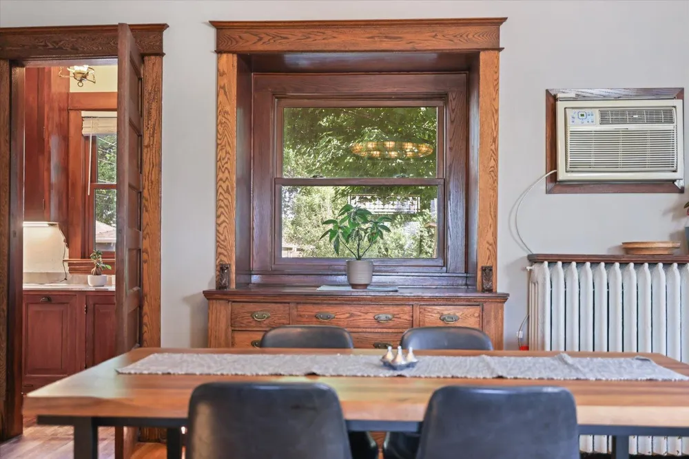 76 Prospect Blvd, St Paul, MN 55107