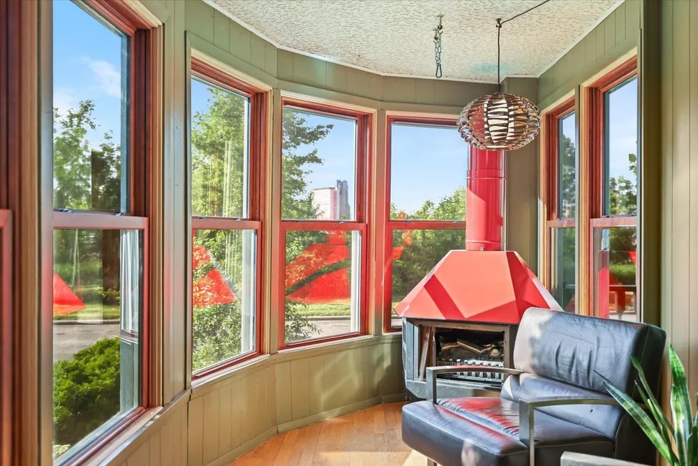 76 Prospect Blvd, St Paul, MN 55107