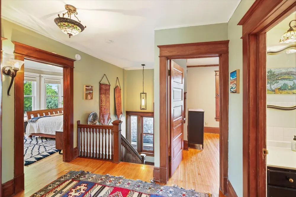 76 Prospect Blvd, St Paul, MN 55107