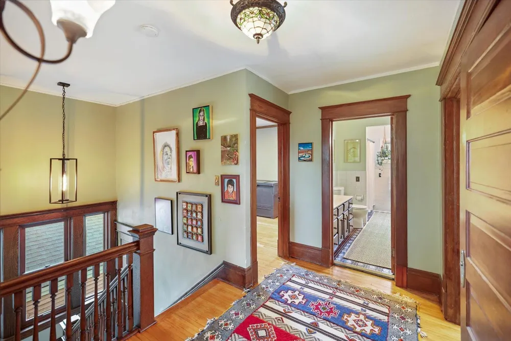 76 Prospect Blvd, St Paul, MN 55107
